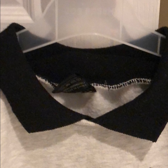 Nice sweater - Picture 2 of 3